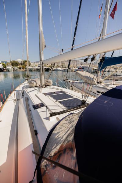 Book yachts online - sailboat - Sun Odyssey 519 - 5 cabs - MARYALIS - rent