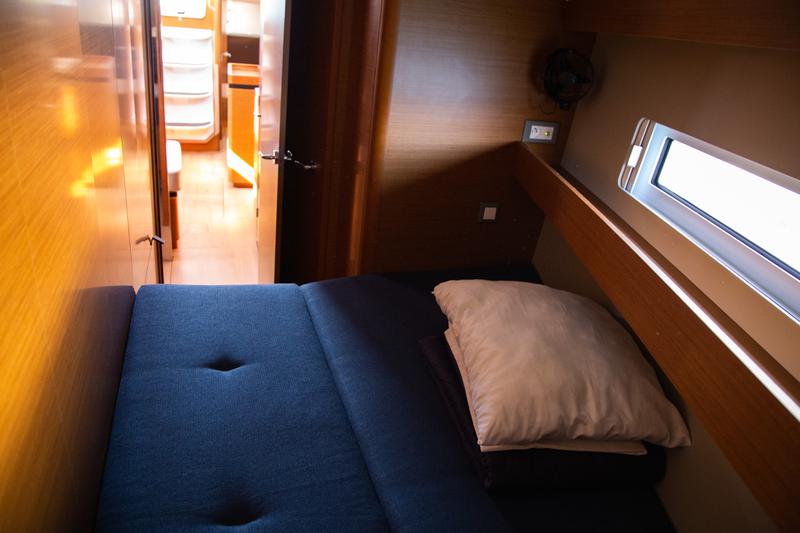 Book yachts online - sailboat - Sun Odyssey 440 - MONOLITH - rent