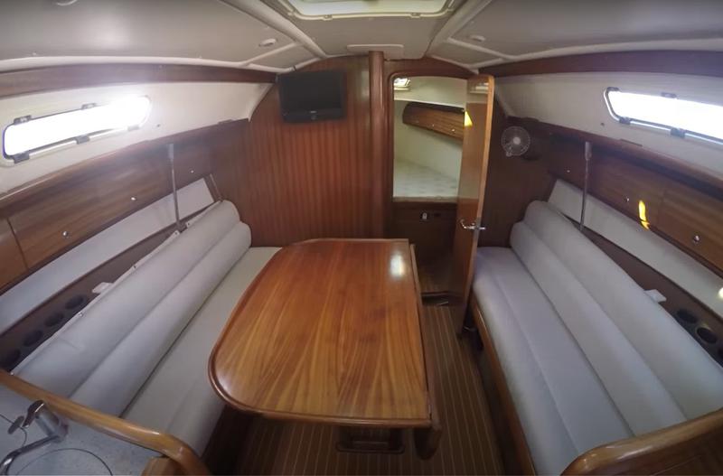 Book yachts online - sailboat - Bavaria 32 - Alexandros - rent