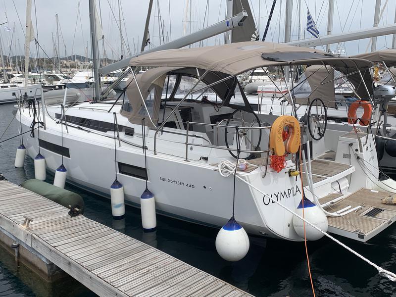 Book yachts online - sailboat - Sun Odyssey 440 - Olympia - rent