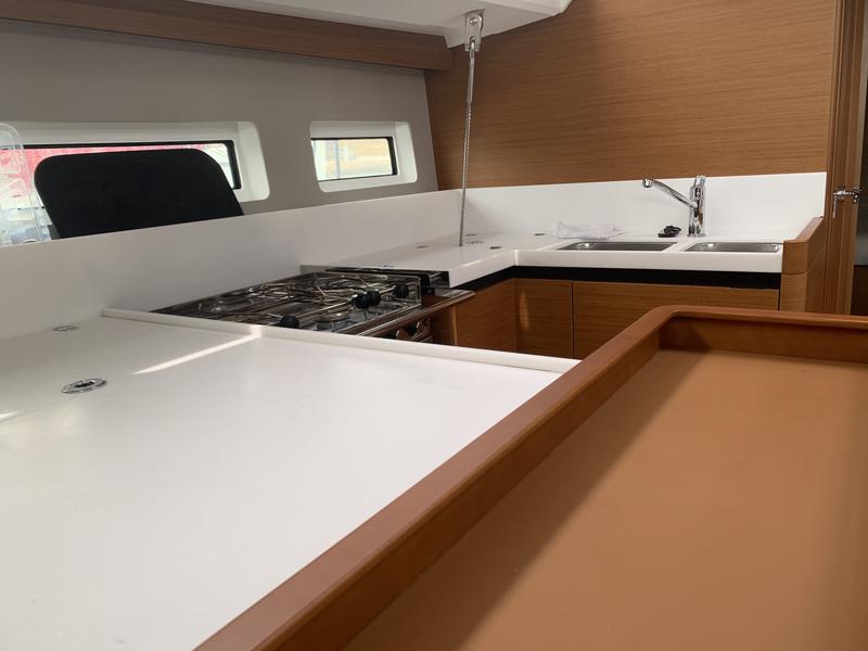 Book yachts online - sailboat - Sun Odyssey 440 - Olympia - rent