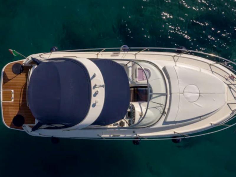 Book yachts online - motorboat - Bavaria 27 Sport - no name - rent