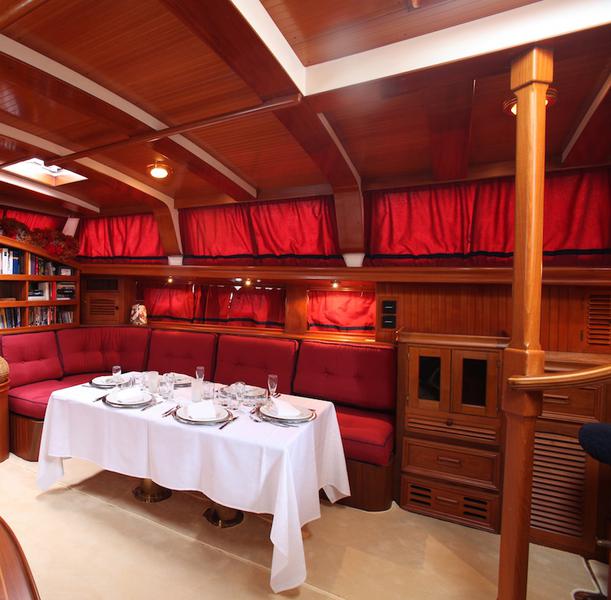 Book yachts online - sailboat - Scorpio 72 - Morgane - rent