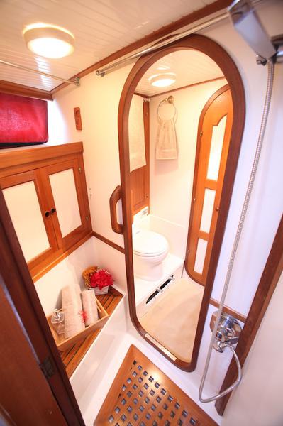 Book yachts online - sailboat - Scorpio 72 - Morgane - rent
