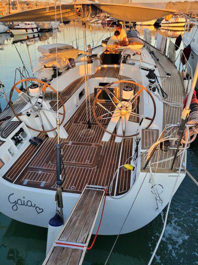 Book yachts online - sailboat - Comet 45s - Gaia - rent