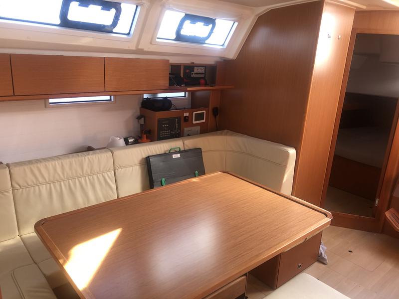 Book yachts online - sailboat - Bavaria Cruiser 46 * - Perda Longa  - rent