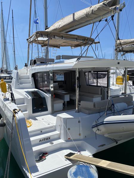 Book yachts online - catamaran - Bali 4.6 - Acrux - rent