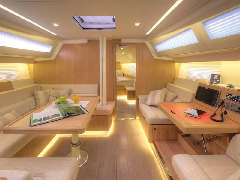 Book yachts online - sailboat - Azuree 46 - Profilo 2.0 - rent
