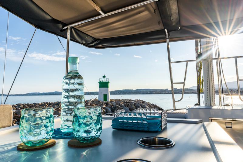 Book yachts online - catamaran - Bali 5.4. - Signature Concept - rent
