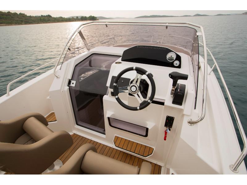 Book yachts online - motorboat - Atlantic Marine Sun Cruiser 690 - Mala - rent