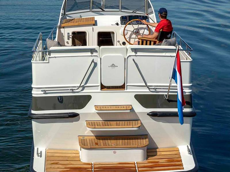 Book yachts online - motorboat - Linssen 35 SL - Speyside - rent