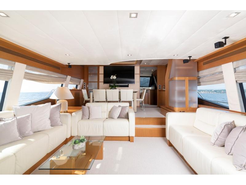 Book yachts online - motorboat - Ferretti 780 - Tesoro - rent
