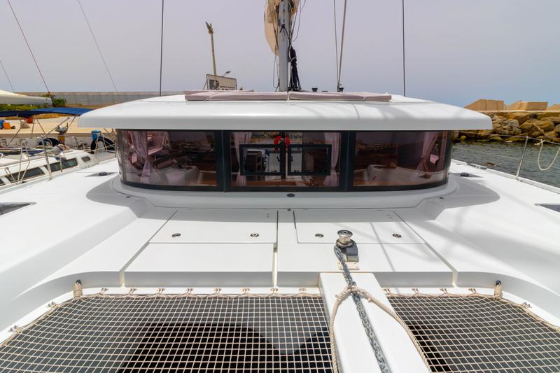 Book yachts online - catamaran - Lagoon 42 - Magan - rent