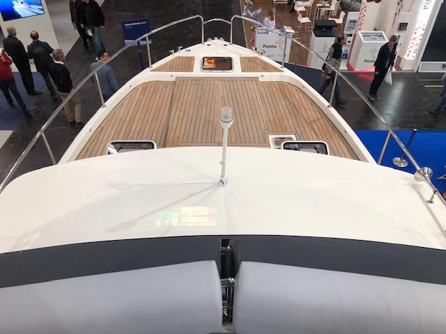 Book yachts online - motorboat - Futura 40 Grand Horizon - X MAGELLAN - rent