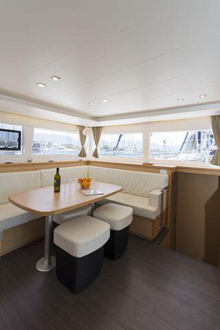 Book yachts online - catamaran - Lagoon 450 Fly A/C &amp; GEN - TAMIRO II - rent
