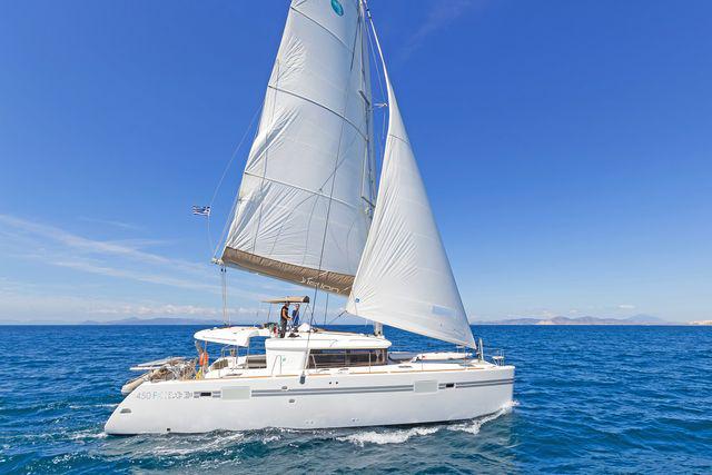 Book yachts online - catamaran - Lagoon 450 Fly A/C &amp; GEN - TAMIRO II - rent