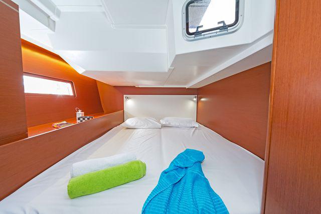 Book yachts online - sailboat - Oceanis 51.1 (4+1 cab) A/C &amp; GEN. - DEMILIA STAR - rent