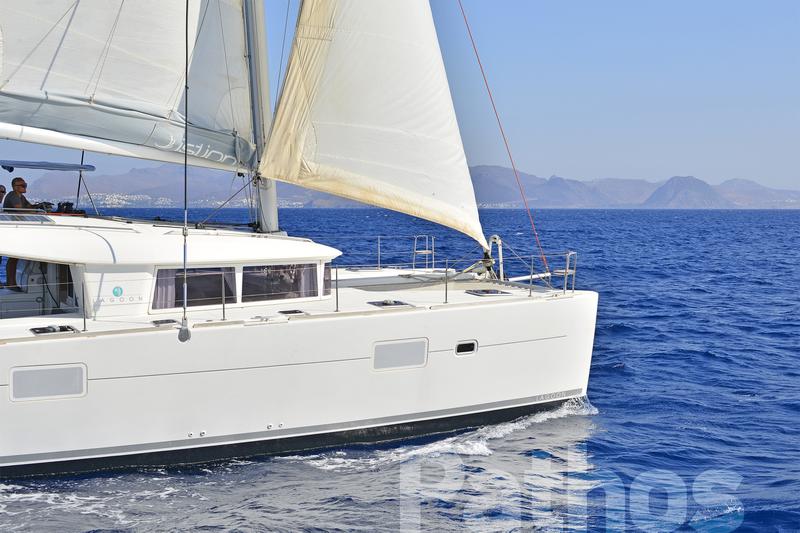 Book yachts online - catamaran - Lagoon 400. - Pathos - rent
