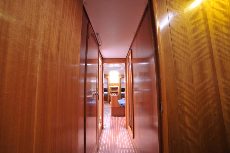 Book yachts online - sailboat - Bavaria 50 Cruiser - Tina - rent