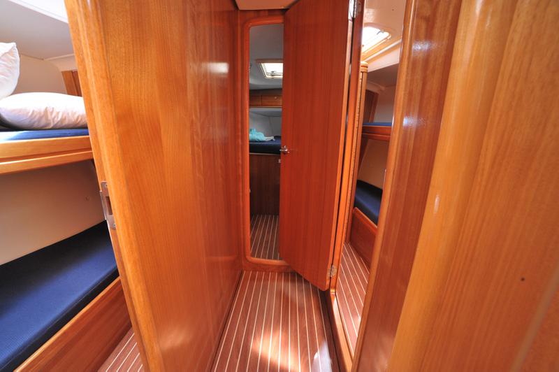 Book yachts online - sailboat - Bavaria 50 Cruiser - Tina - rent