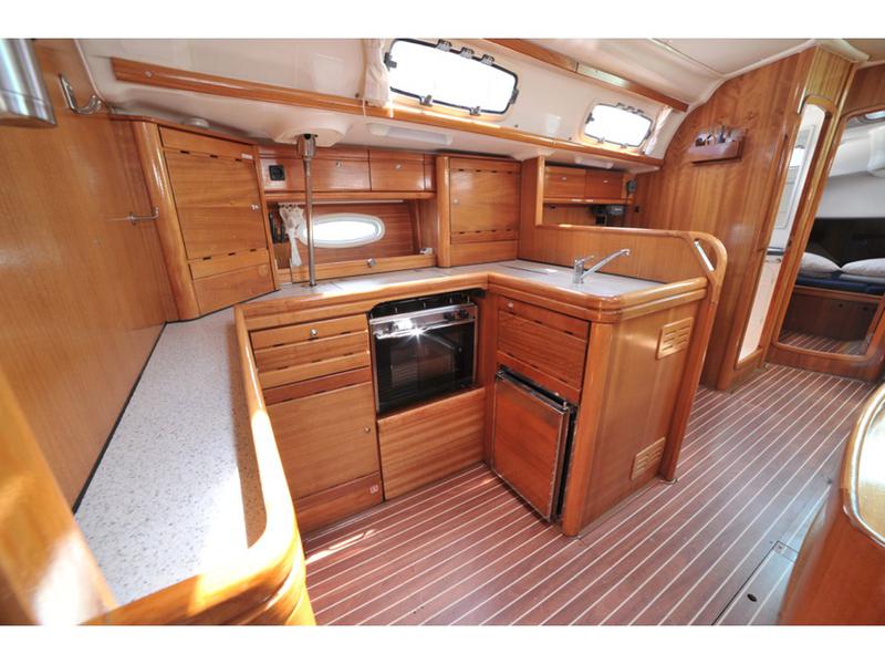 Book yachts online - sailboat - Bavaria 50 Cruiser - Tina - rent