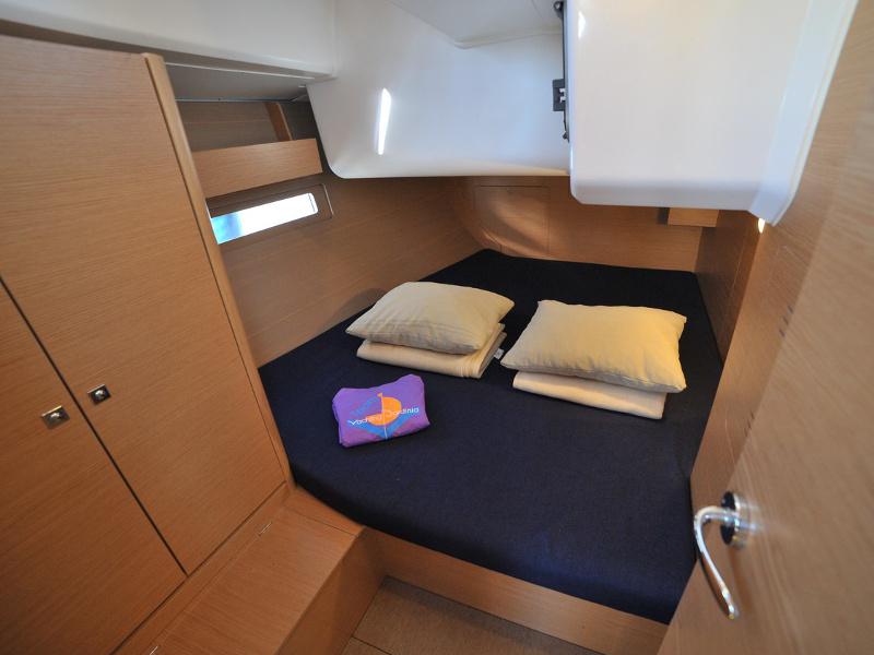 Book yachts online - sailboat - Dufour 412 Efram - Efram - rent