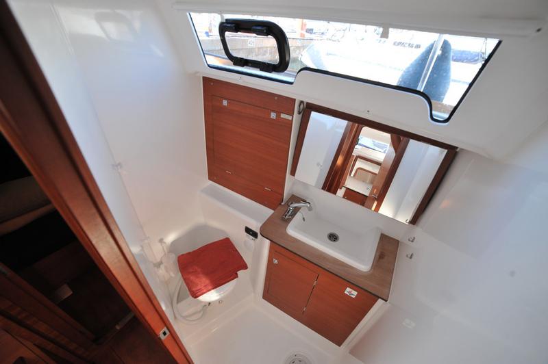 Book yachts online - sailboat - Dufour 382 Grand Large - Andreana - rent