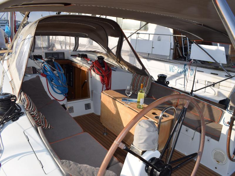 Book yachts online - sailboat - Comet 52 RS - Relight - rent