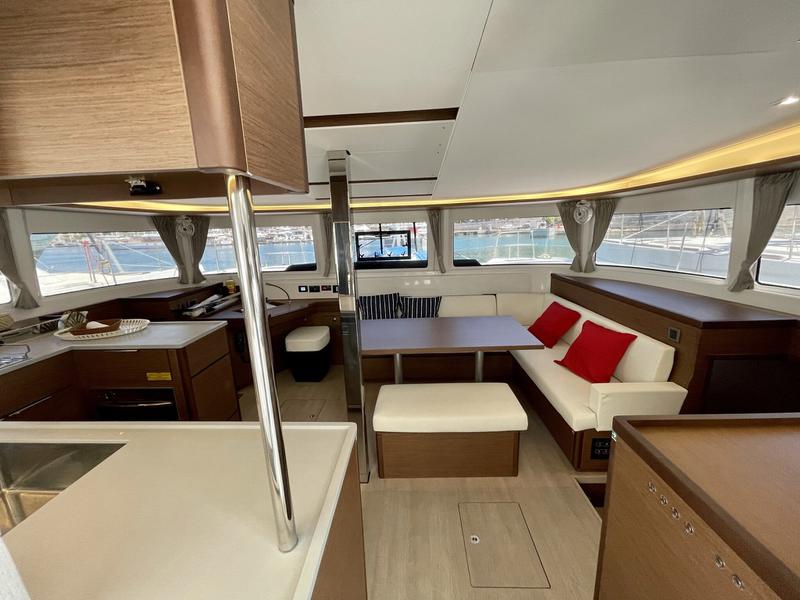 Book yachts online - catamaran - Lagoon 46 - KeYMA - rent