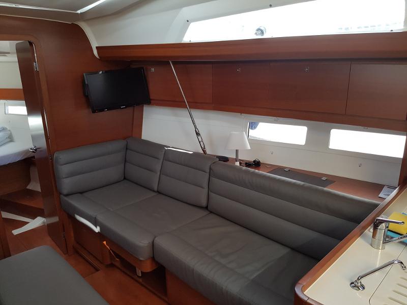 Book yachts online - sailboat - Dufour 412 Grandlarge - Bety - rent