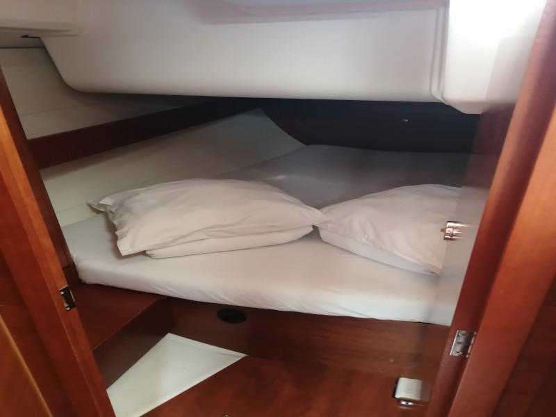 Book yachts online - sailboat - Dufour 382 GL - Mata - rent