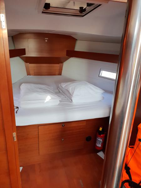 Book yachts online - sailboat - Dufour 382 GL - Mata - rent