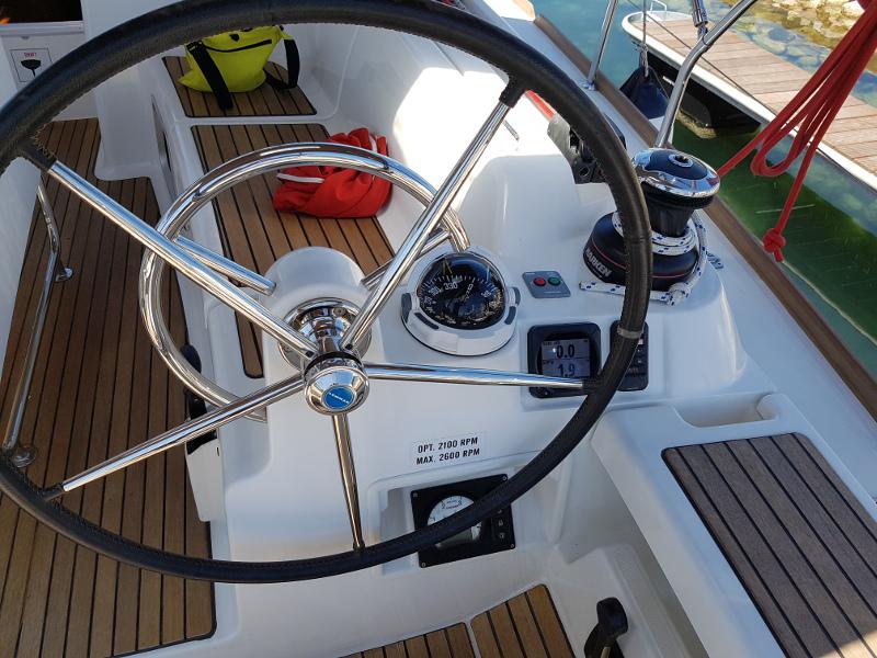 Book yachts online - sailboat - Sun Odyssey 409 - Teo - rent
