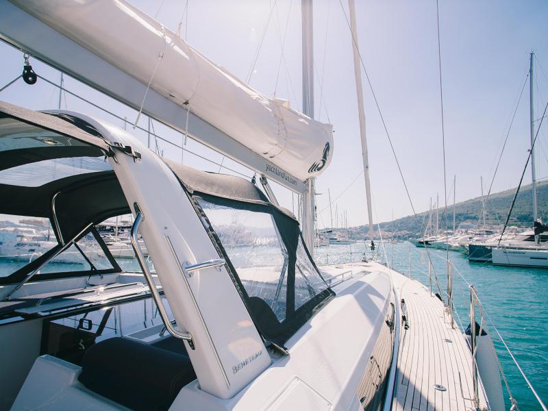 Book yachts online - sailboat - Oceanis 55 - Esther - rent