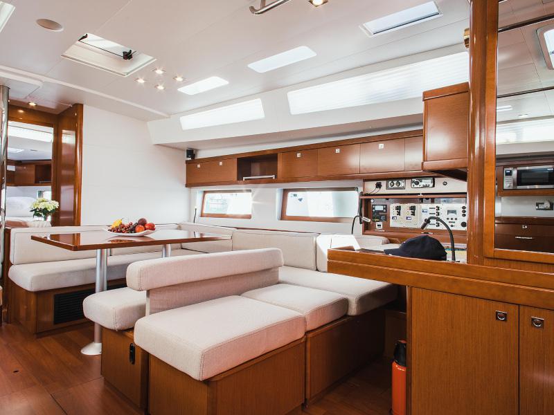 Book yachts online - sailboat - Oceanis 55 - Esther - rent