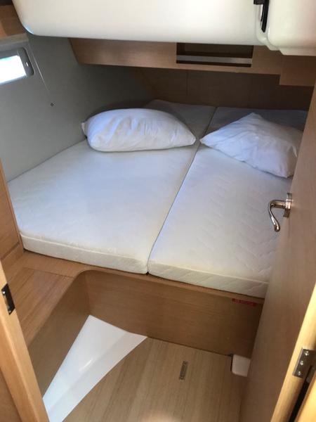 Book yachts online - sailboat - Dufour 460 Grand Large - Vanilla - rent