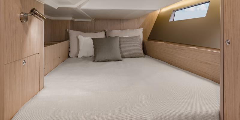 Book yachts online - sailboat - Moorings 42.1 - Moorings 42.1 (2017) - rent