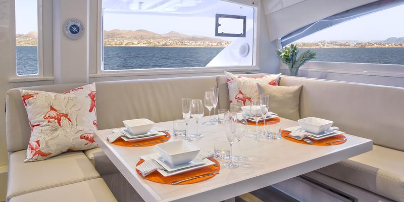 Book yachts online - catamaran - Moorings 4800 - Moorings 4800 (2016) - rent