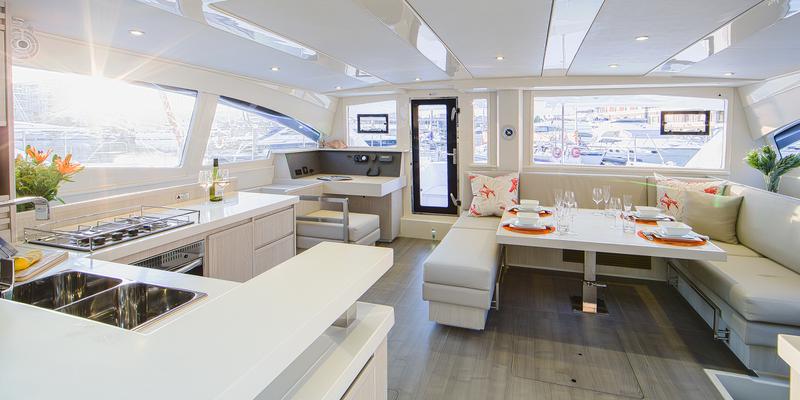 Book yachts online - catamaran - Moorings 4800 - Moorings 4800 (2016) - rent