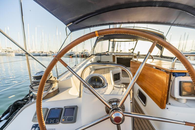 Book yachts online - sailboat - Jeanneau 53 (5 cabs) - PEARL - rent