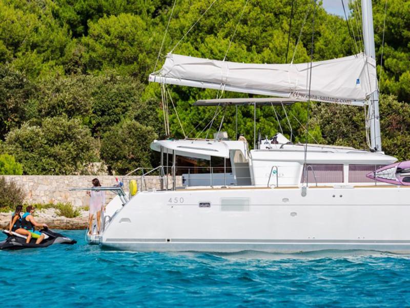Book yachts online - catamaran - Lagoon 450 F Luxury - ALBA MOUSE  - rent