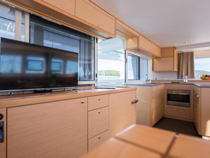 Book yachts online - catamaran - Lagoon 450 F Luxury - ALBA MOUSE  - rent