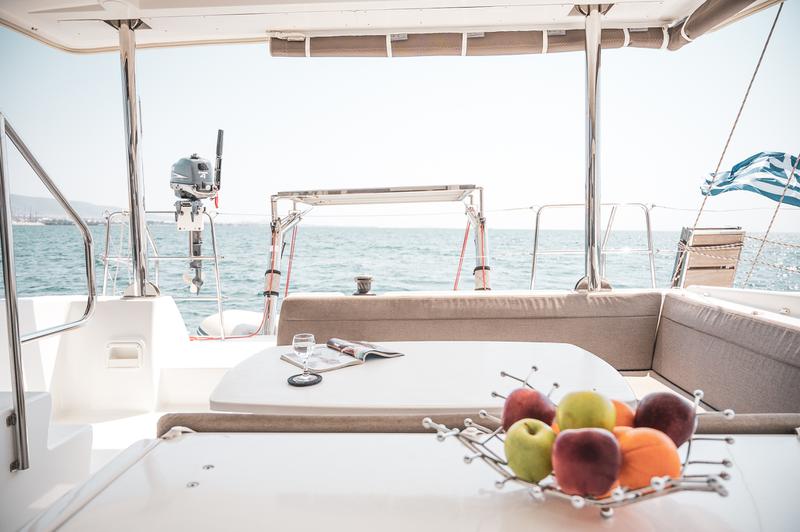 Book yachts online - catamaran - Lagoon 421 - Enjoy - rent