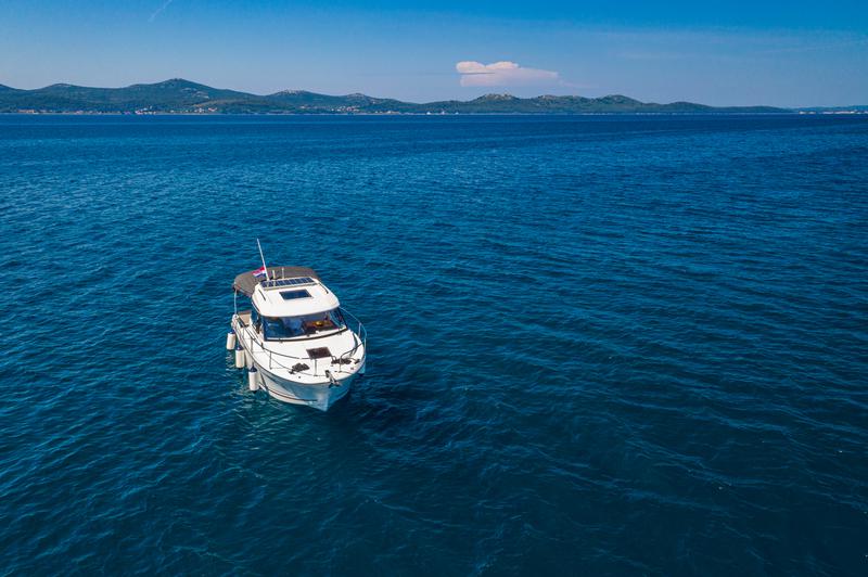 Book yachts online - motorboat - Merry Fisher 795 - Klapa - rent