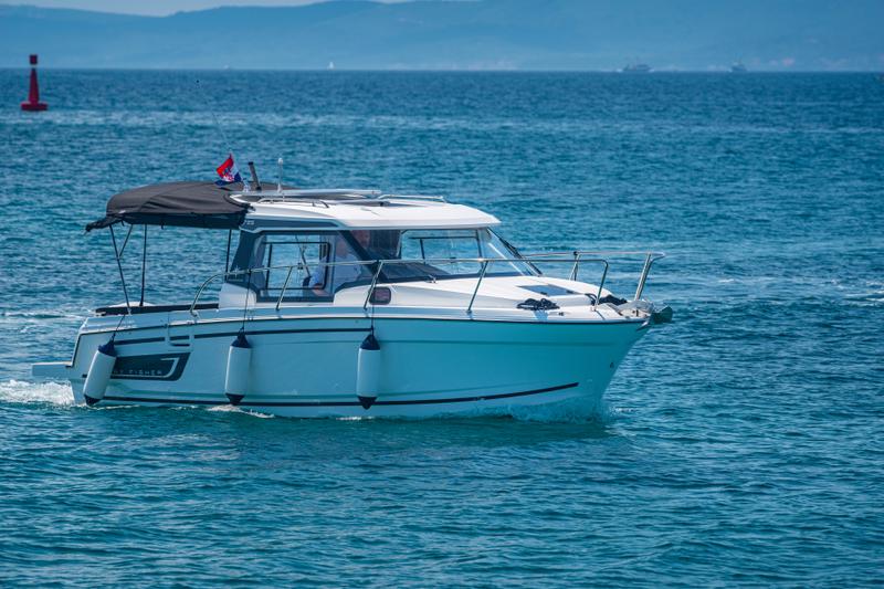 Book yachts online - motorboat - Merry Fisher 795 - Klapa - rent