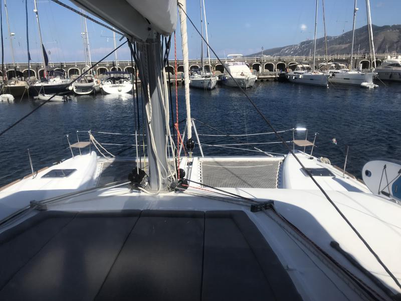 Book yachts online - catamaran - Lagoon 450F (A/C+WaterMaker+GEN) - Sunshine - rent