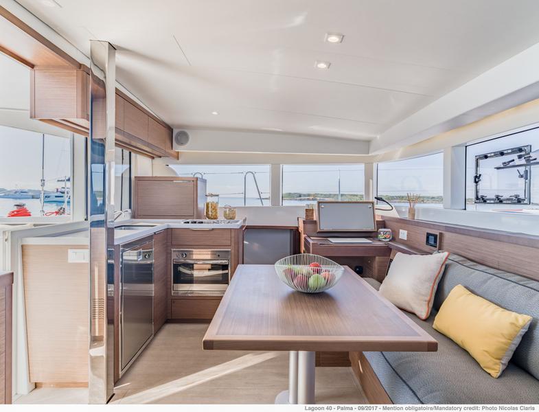 Book yachts online - catamaran - Lagoon 40 - Milu 2.0 - rent