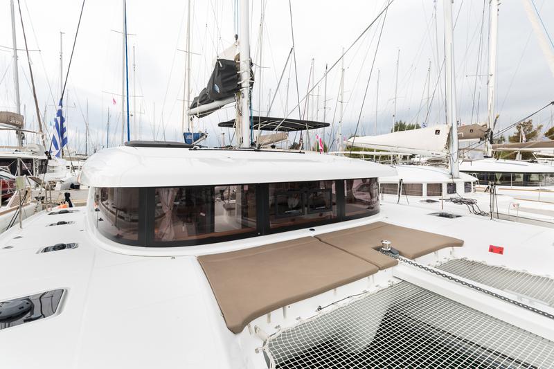 Book yachts online - catamaran - Lagoon 42 - Barchetta II - rent
