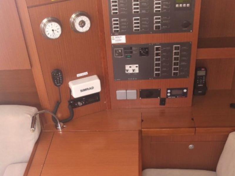 Book yachts online - sailboat - Hanse 495 - Kairos - rent