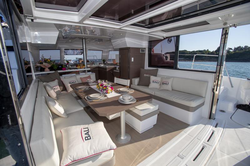 Book yachts online - catamaran - Bali Catspace SOMNIS - Somnis - rent